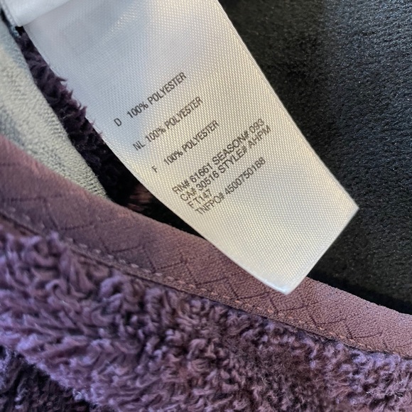 The North Face Purple Fuzzy Pullover Jacket - Picture 11 of 11